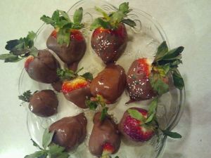 Chocolate covered strawberries (homemade)